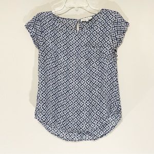Adrienne Vittadini Blue and White Patterned Blouse Size S